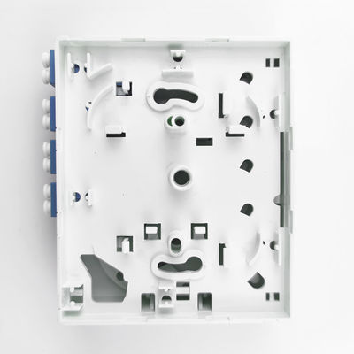 - Сделанная серая/белая 4 ядра LC UPC Пластиковые волоконно-оптические лицевые панели для внутренних помещений